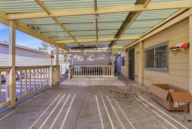 2801 Bartlett Street, Oakland, CA 94602