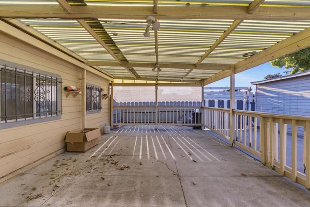 2801 Bartlett Street, Oakland, CA 94602