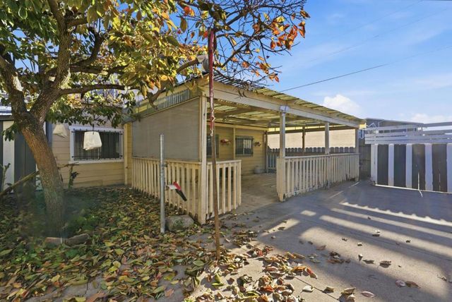 2801 Bartlett Street, Oakland, CA 94602