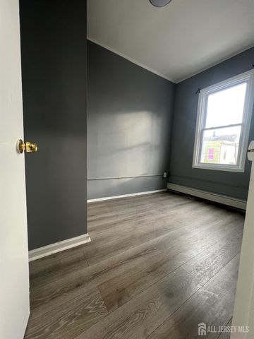 387 Market Street, Perth Amboy, NJ 08861