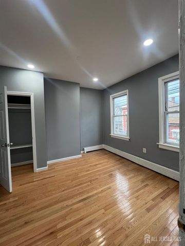 387 Market Street, Perth Amboy, NJ 08861