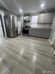 387 Market Street, Perth Amboy, NJ 08861