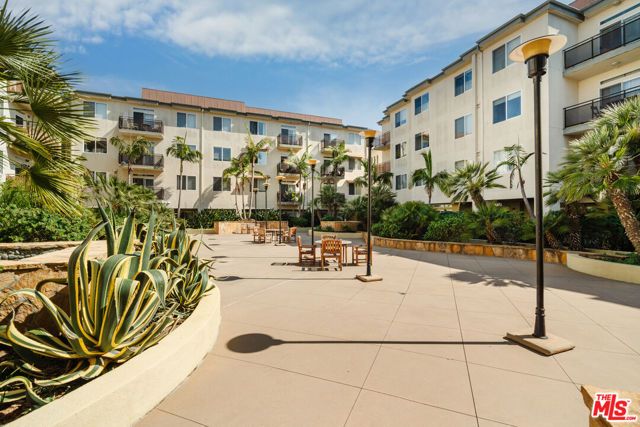 13200 Pacific 322, Los Angeles, CA 90094