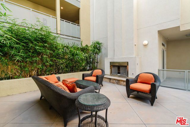 13200 Pacific 322, Los Angeles, CA 90094