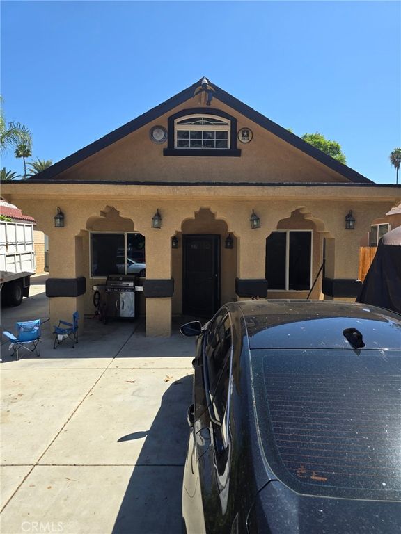 6754 Palm Avenue, Riverside, CA 92506 — exterior