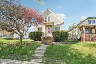 2232 E Eden PLACE, Saint Francis, WI 53235