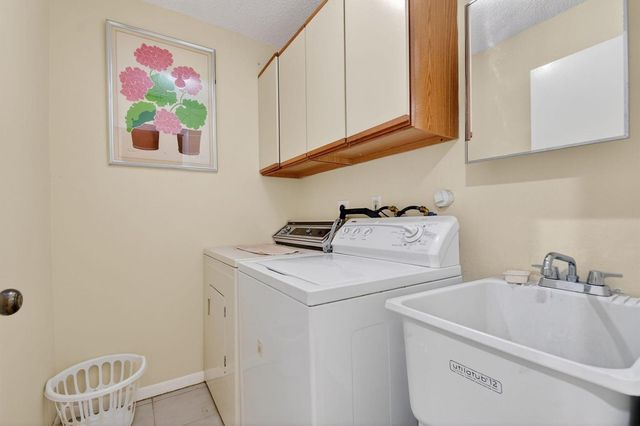 6730 Starkeys Place, Lake Worth, FL 33467