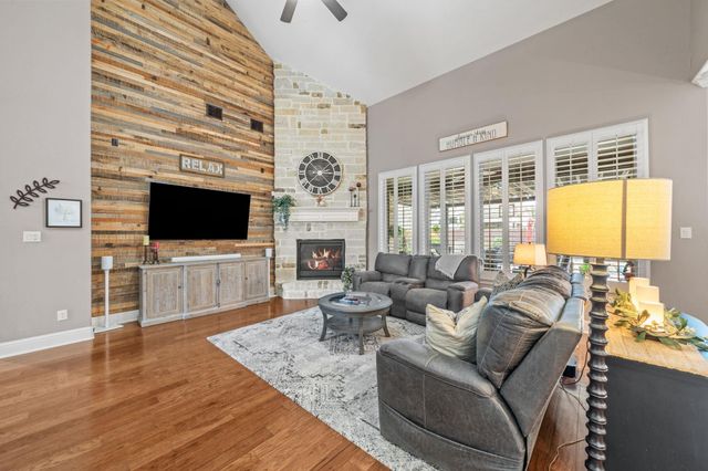 19410 Meadow Lakes Drive, Cypress, TX 77433