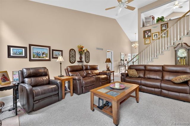 2366 Elkridge Circle, Highland, MI 48356