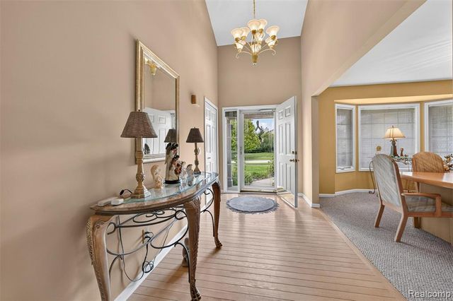 2366 Elkridge Circle, Highland, MI 48356