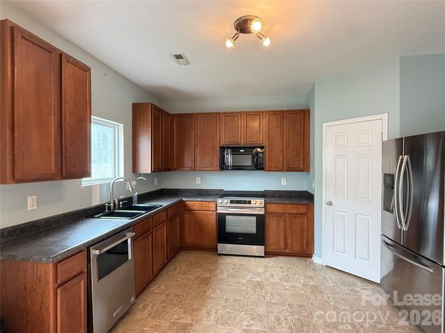 11828 Bending Branch Road, Charlotte, NC 28227