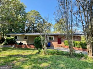572 Pierce Drive W, Macon, GA 31204