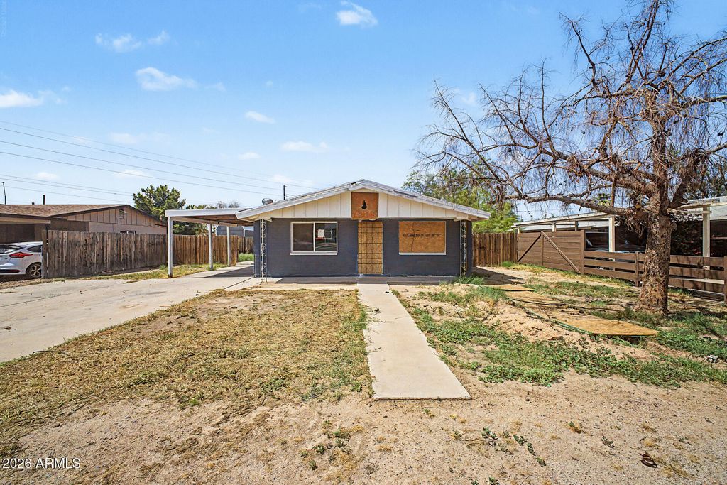 212 6TH Avenue W, Buckeye, AZ 85326 — photo 2