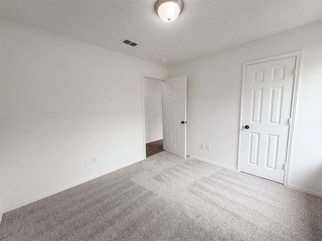 1033 Olivewood Lane, Fort Worth, TX 76140