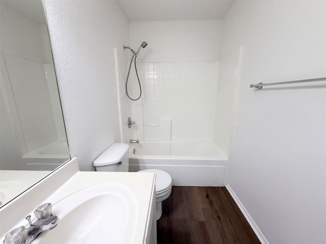 1033 Olivewood Lane, Fort Worth, TX 76140