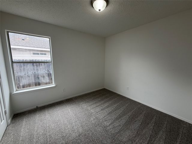 1033 Olivewood Lane, Fort Worth, TX 76140