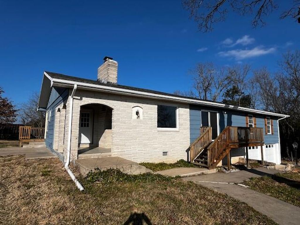 3025 W State Highway H W, Shell Knob, MO 65747