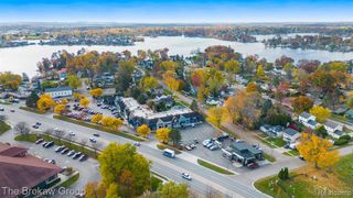 207 N Park Boulevard, Lake Orion, MI 48362