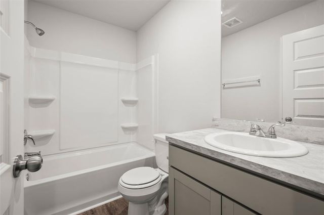 11717 Annette Drive, Yukon, OK 73099