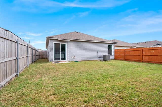 11717 Annette Drive, Yukon, OK 73099