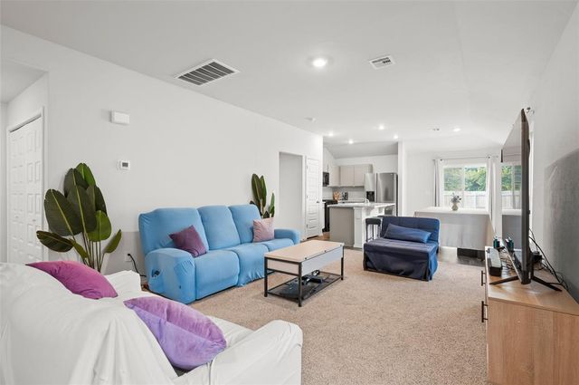 11717 Annette Drive, Yukon, OK 73099