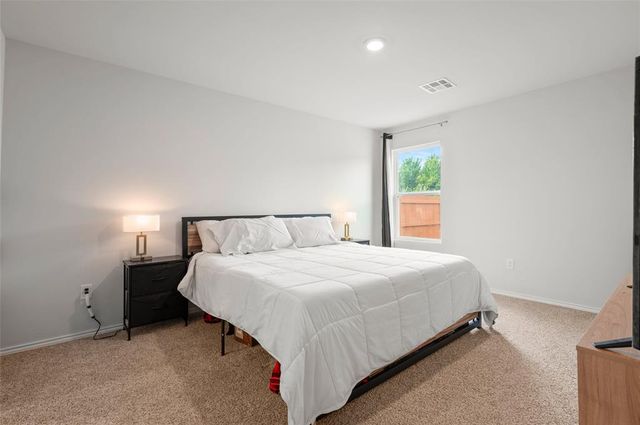 11717 Annette Drive, Yukon, OK 73099