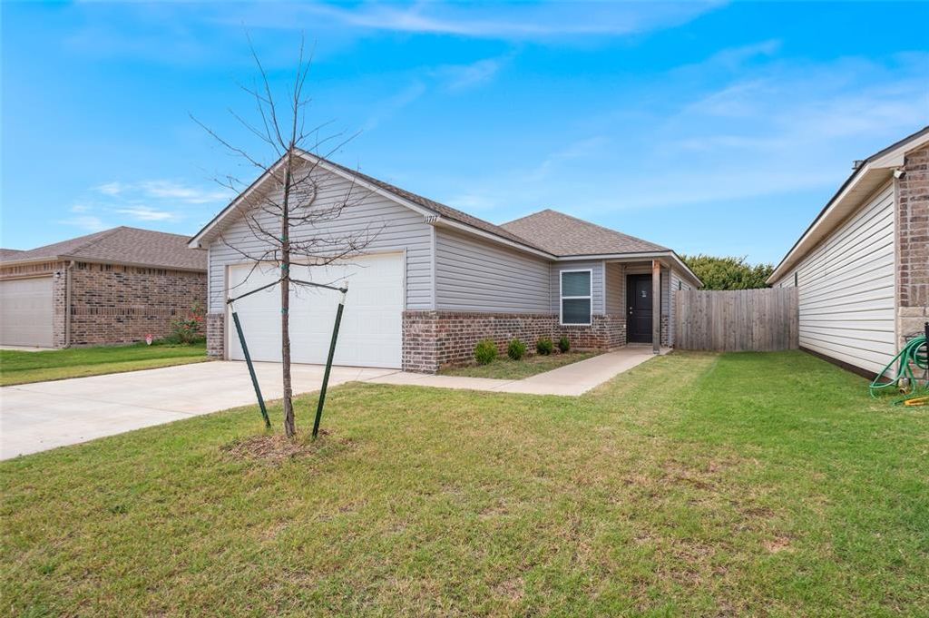 11717 Annette Drive, Yukon, OK 73099