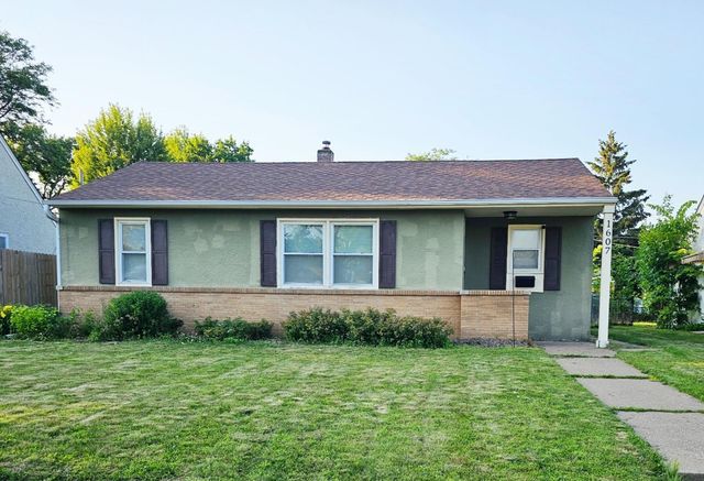 1607 Hoyt Avenue E, Saint Paul, MN 55106
