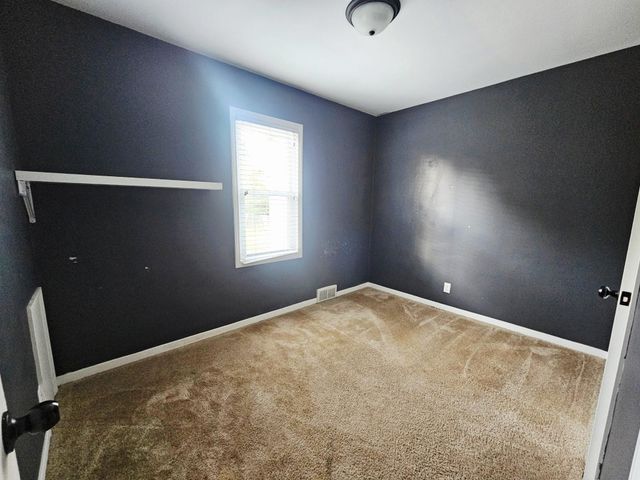 1607 Hoyt Avenue E, Saint Paul, MN 55106