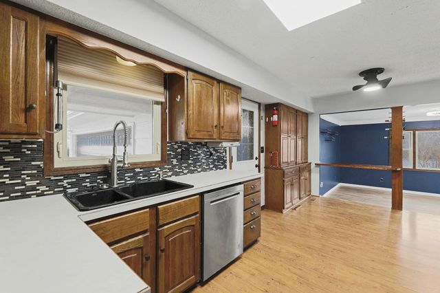 1313 Berry Ave, Newton, KS 67114