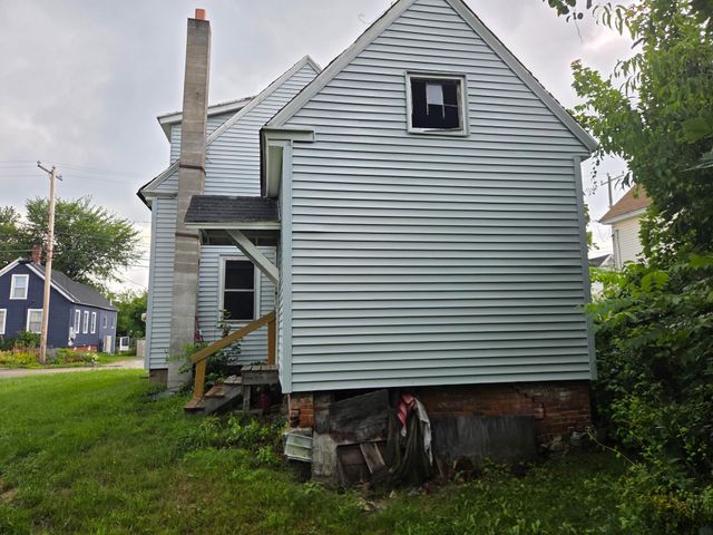 24 Grove Street, Keene, NH 03431
