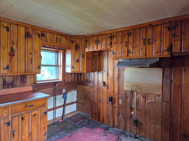 24 Grove Street, Keene, NH 03431