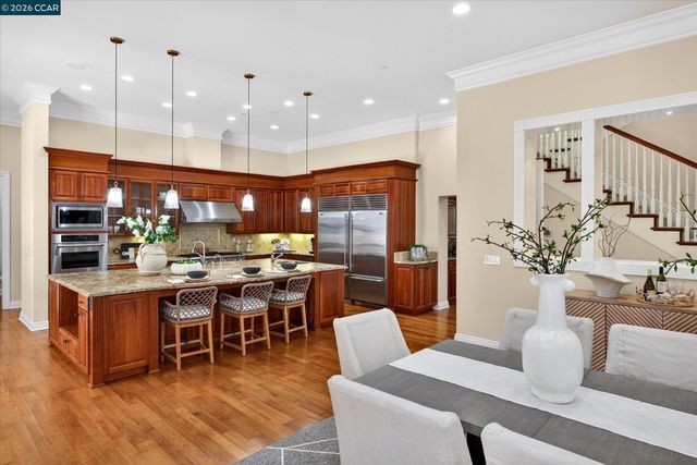 3 Brooktree Dr, Danville, CA 94506