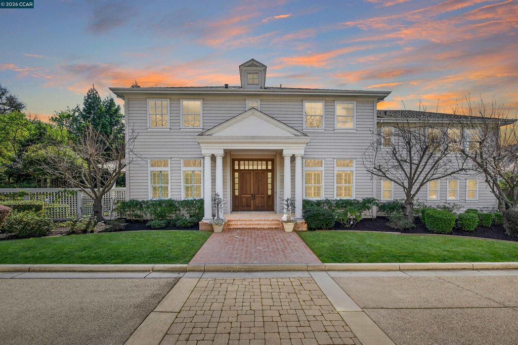 3 Brooktree Dr, Danville, CA 94506