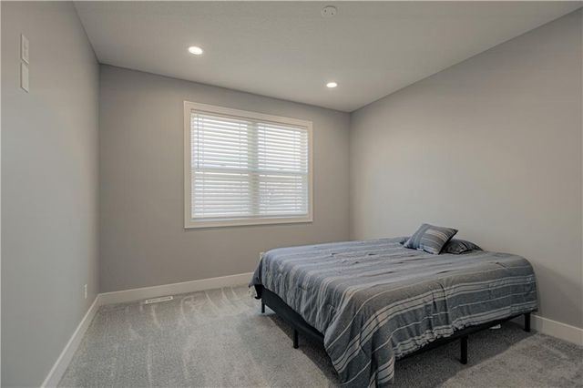 13504 Oakridge Drive, Kearney, MO 64060