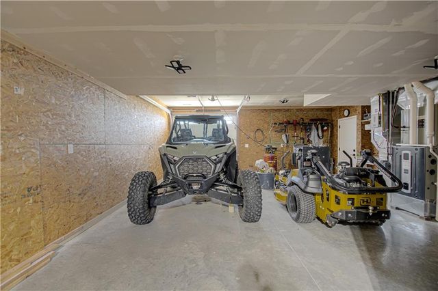 13504 Oakridge Drive, Kearney, MO 64060