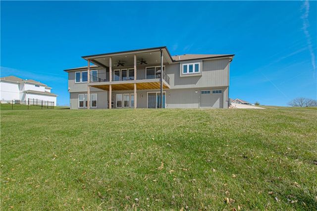 13504 Oakridge Drive, Kearney, MO 64060