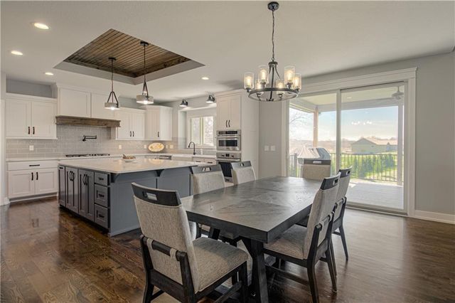 13504 Oakridge Drive, Kearney, MO 64060