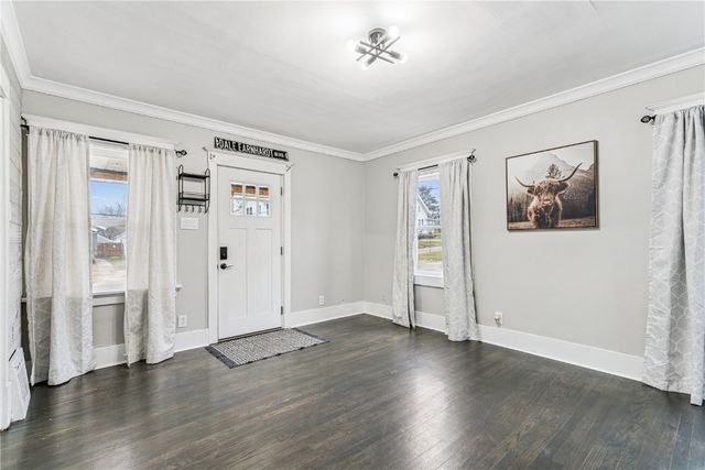 290 Highland Drive NW, Cedar Rapids, IA 52405