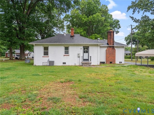 8470 Dell Ray Dr, Mechanicsville, VA 23116