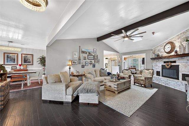 7 Fenchurch Drive, Bella Vista, AR 72715