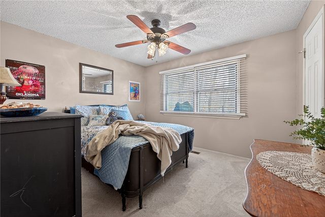 7 Fenchurch Drive, Bella Vista, AR 72715