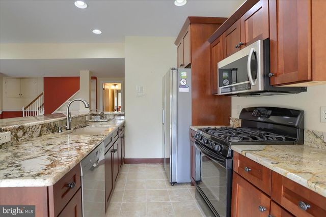 427 CARMELLA DR, Mechanicsburg, PA 17050