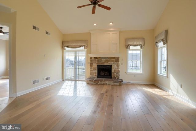 427 CARMELLA DR, Mechanicsburg, PA 17050