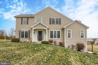 427 CARMELLA DR, Mechanicsburg, PA 17050