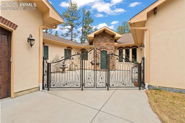 1429 Gore Circle, Larkspur, CO 80118