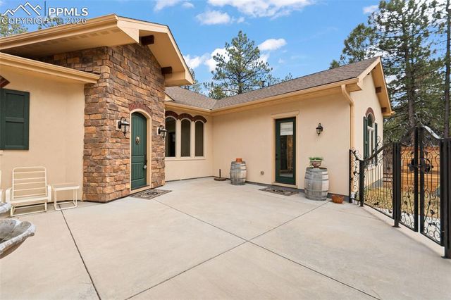 1429 Gore Circle, Larkspur, CO 80118