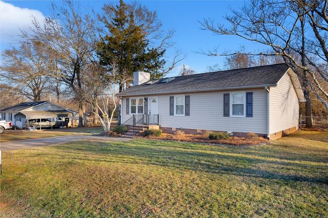 11 Trammell Street, Liberty, SC 29657