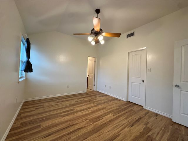 17 Glenview Court, Lufkin, TX 75901