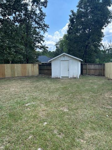 17 Glenview Court, Lufkin, TX 75901